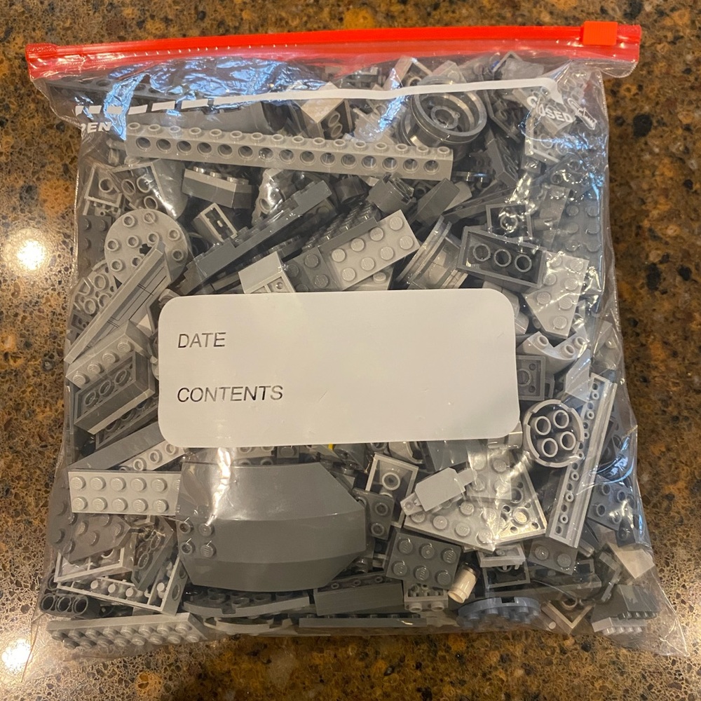Legos - Gallon bag, mixed shape